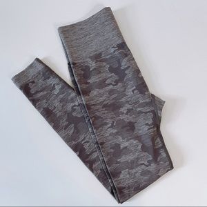 Camo Scrunch Butt Leggings